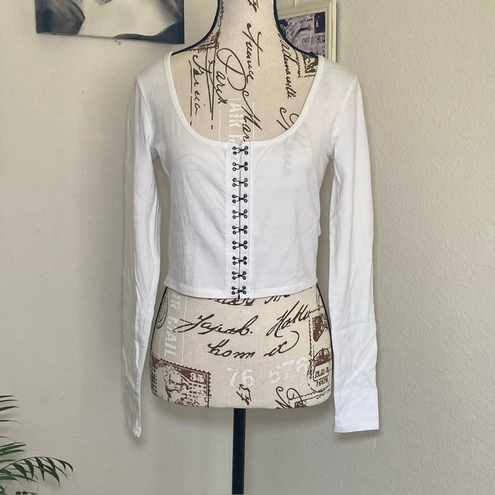 Hollister Cropped long sleeve Large